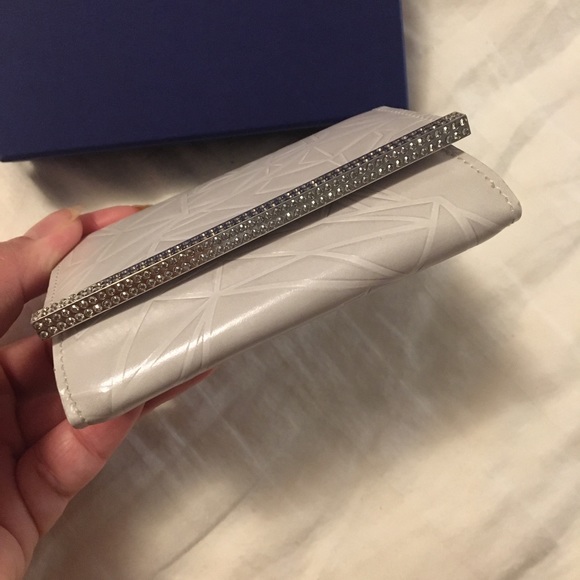 Brand NEW Swarovski Leather Wallet with white crystals - Picture 6 of 10